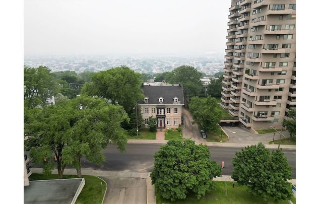1 bedroom apartment of 4 sq. ft in Quebec
