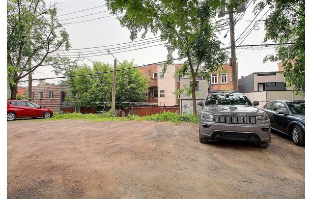 1 bedroom apartment of 4 sq. ft in Quebec