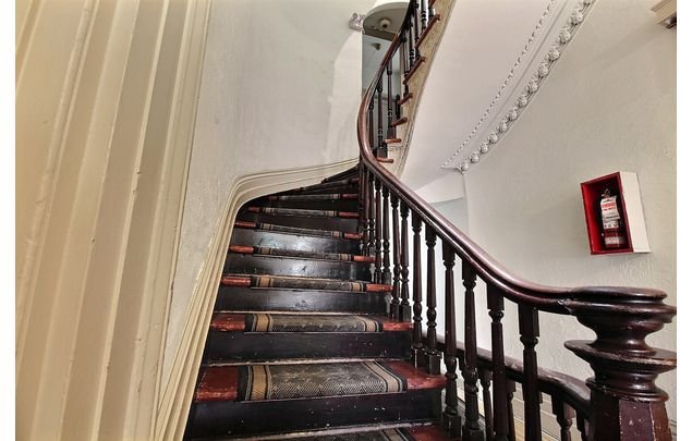 1 bedroom apartment of 4 sq. ft in Quebec