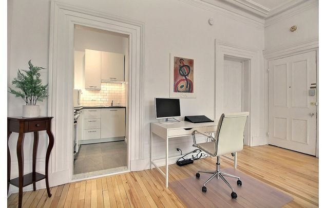 1 bedroom apartment of 4 sq. ft in Quebec