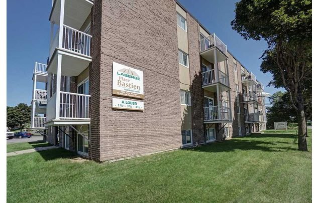 Rent 2 bedroom apartment in Quebec City