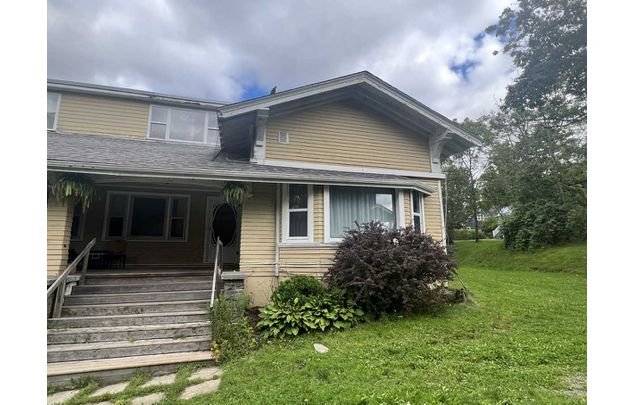 Rent 2 bedroom house in Dartmouth