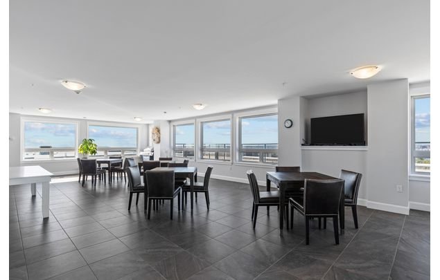 Rent 1 bedroom apartment in Dartmouth