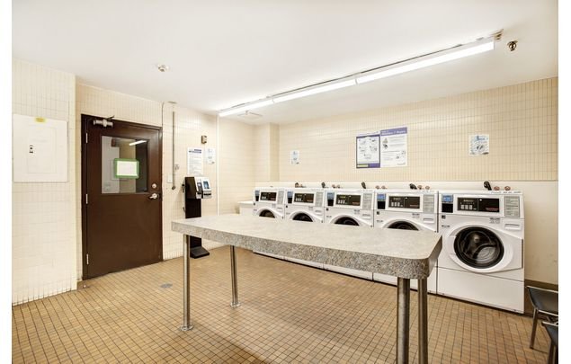 2 bedroom apartment of 81 sq. ft in Scarborough