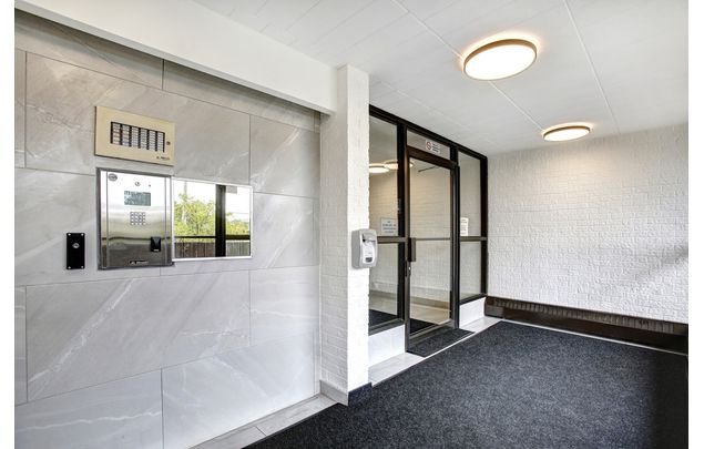 2 bedroom apartment of 81 sq. ft in Scarborough