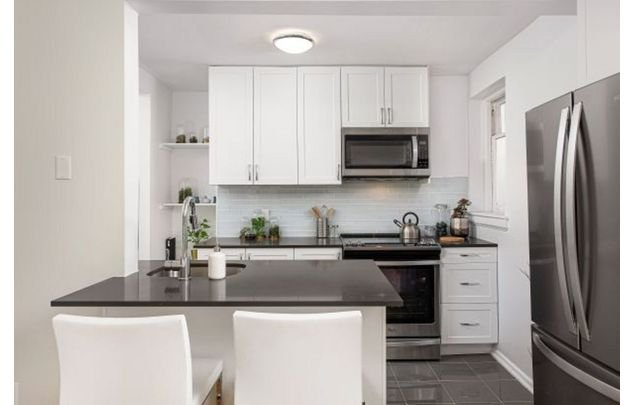 1 bedroom apartment of 624 sq. ft in York