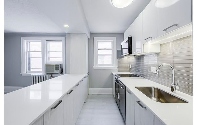 1 bedroom apartment of 624 sq. ft in York