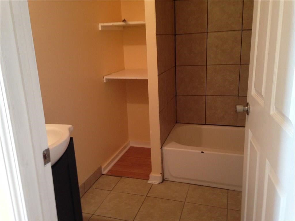 TWO BEDROOM RENTAL IN NEW ORLEANS, LOUISIANA