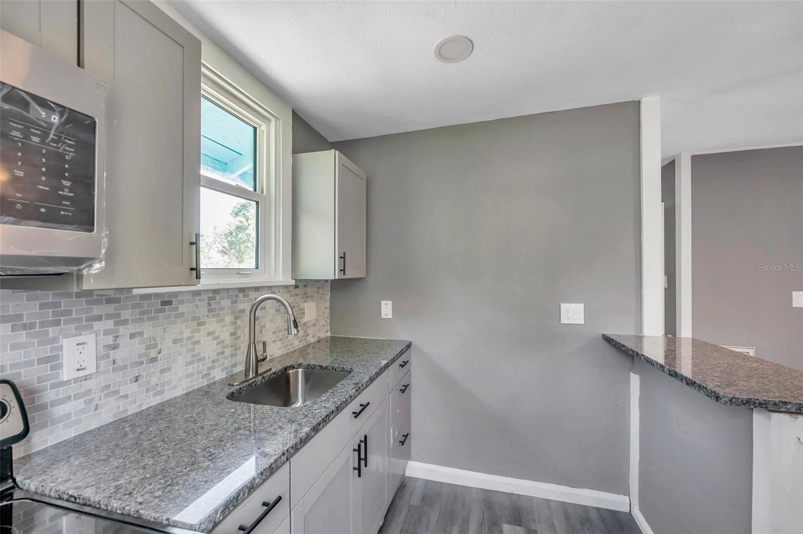 ONE BEROOM RENTAL IN ST PETERSBURG, FLORIDA