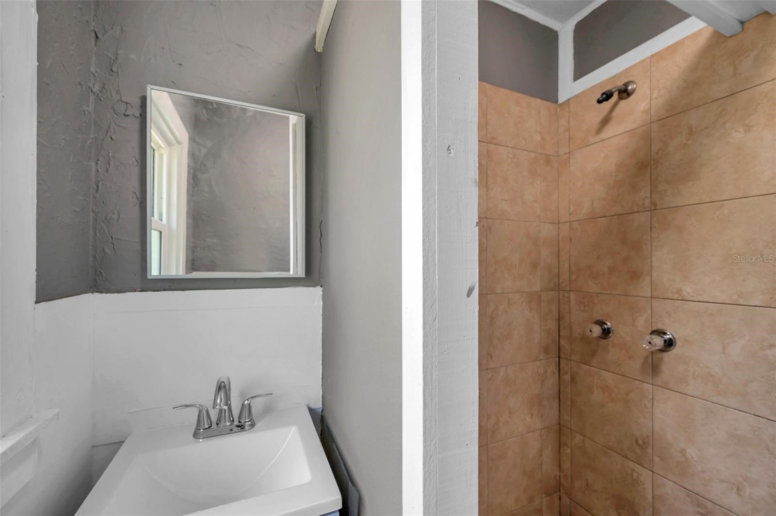 ONE BEROOM RENTAL IN ST PETERSBURG, FLORIDA