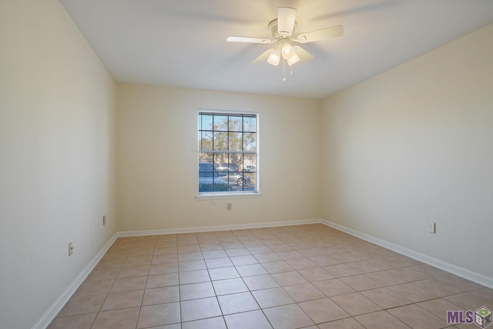 2 BEDROOM RENTAL IN BATON ROUGE, LOUISIANA