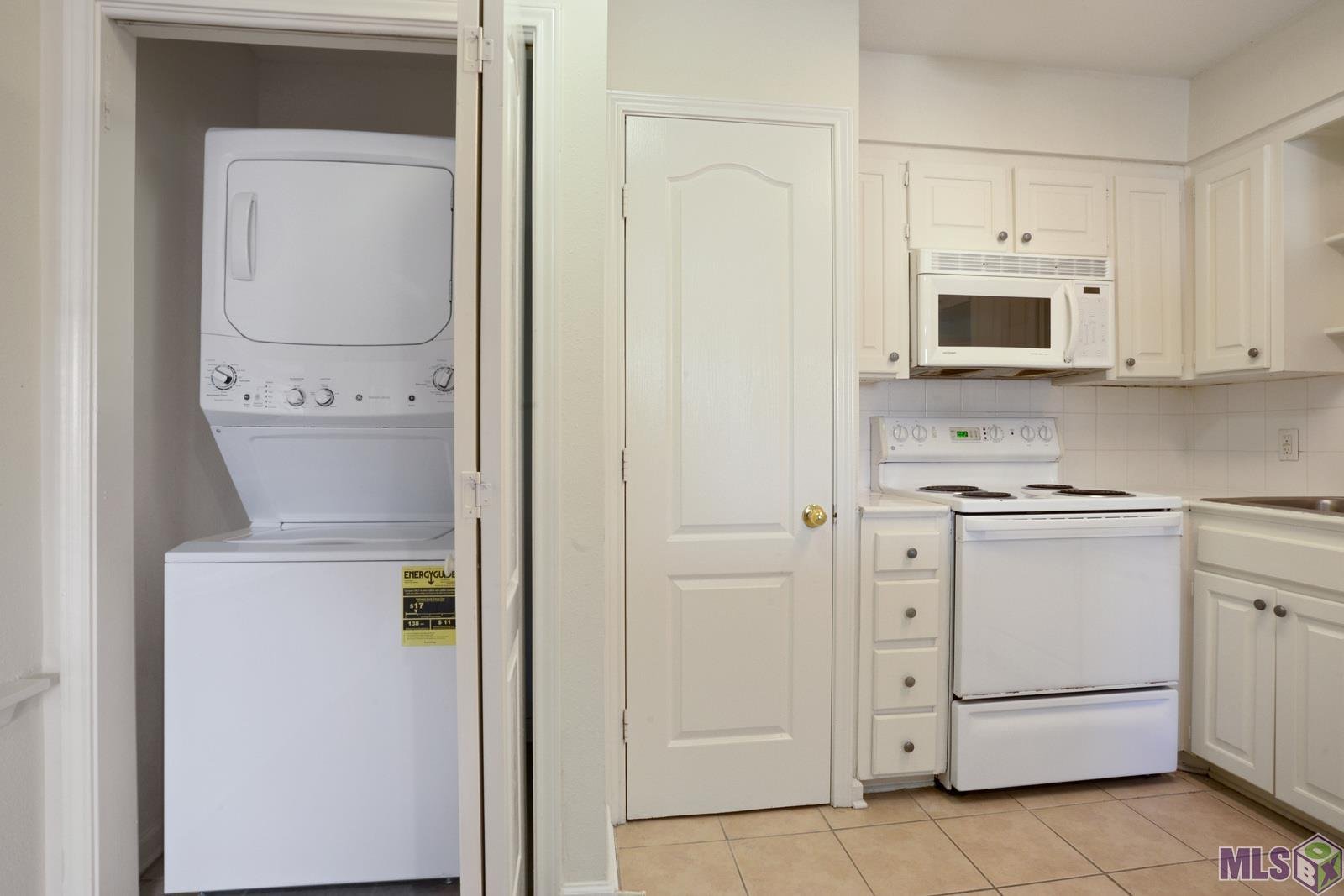 2 BEDROOM RENTAL IN BATON ROUGE, LOUISIANA