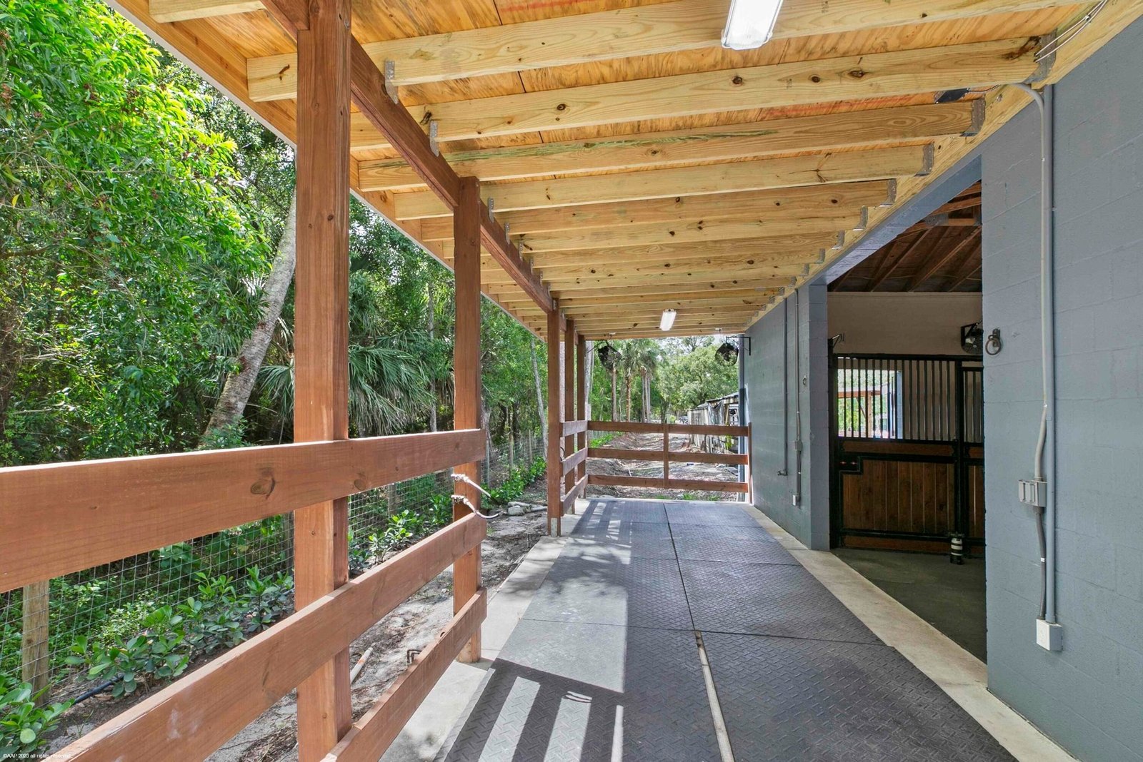 ONE BEDROOM RENTAL RENTAL IN LOXAHATCHEE GROVES, FLORIDA