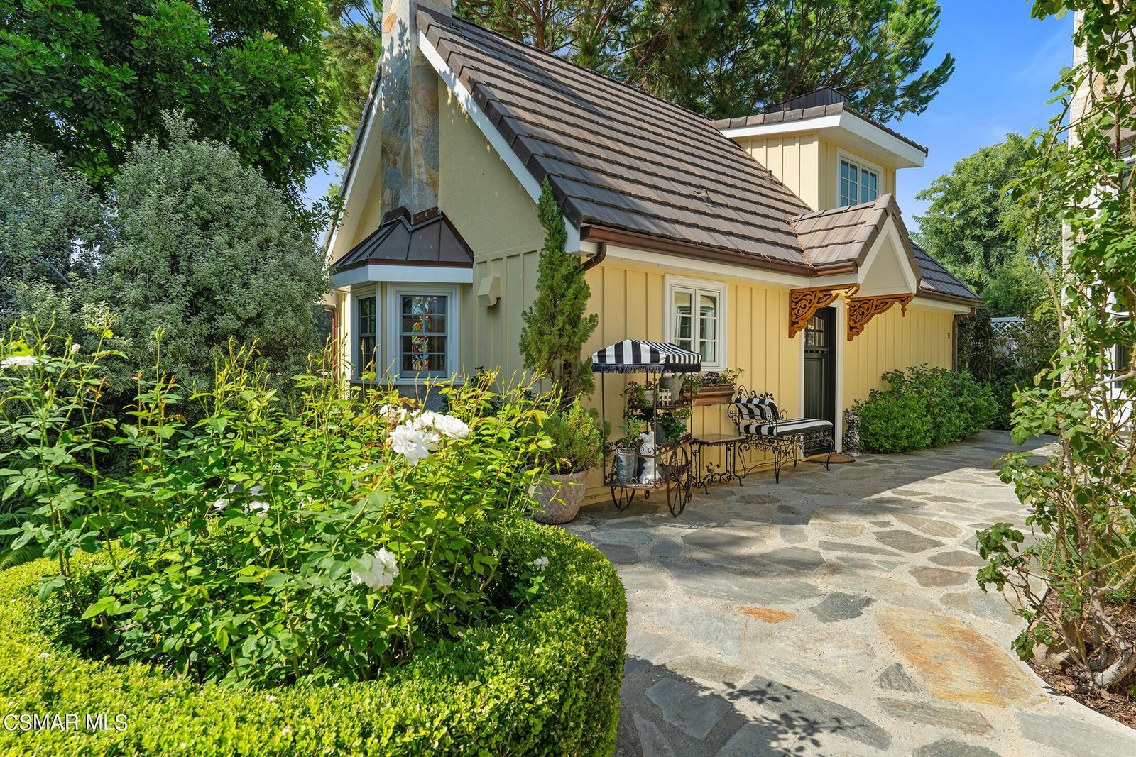 2. BEDROOM RENTAL IN SIMI VALLEY, CALIFORNIA