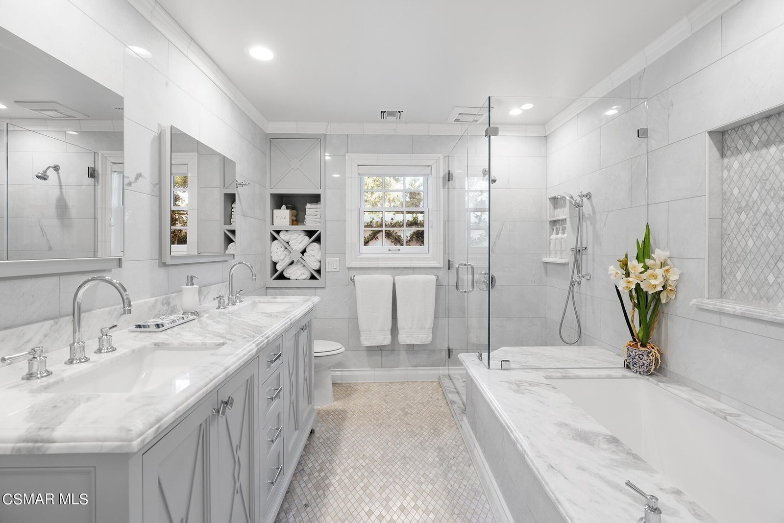 2. BEDROOM RENTAL IN SIMI VALLEY, CALIFORNIA