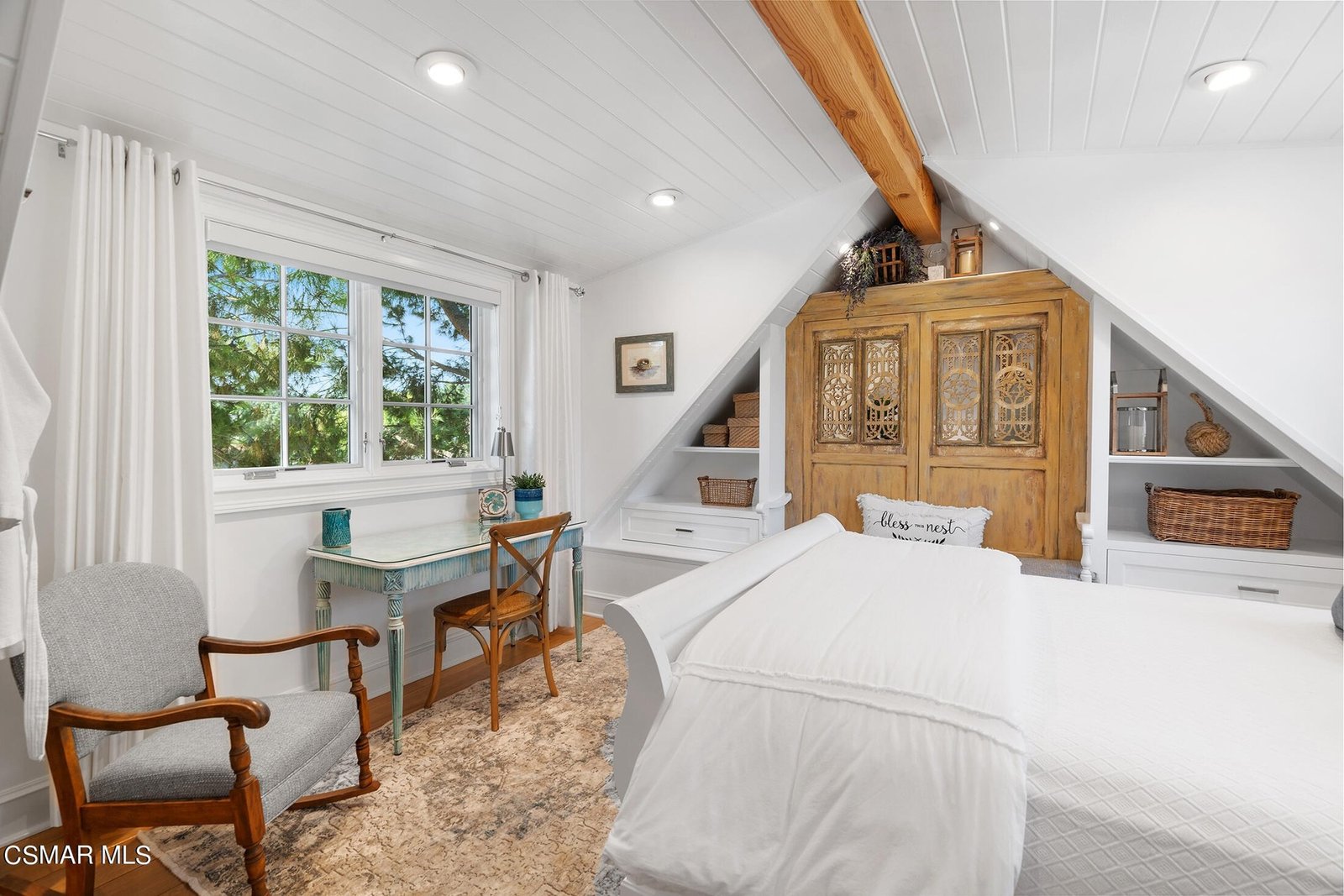 2. BEDROOM RENTAL IN SIMI VALLEY, CALIFORNIA