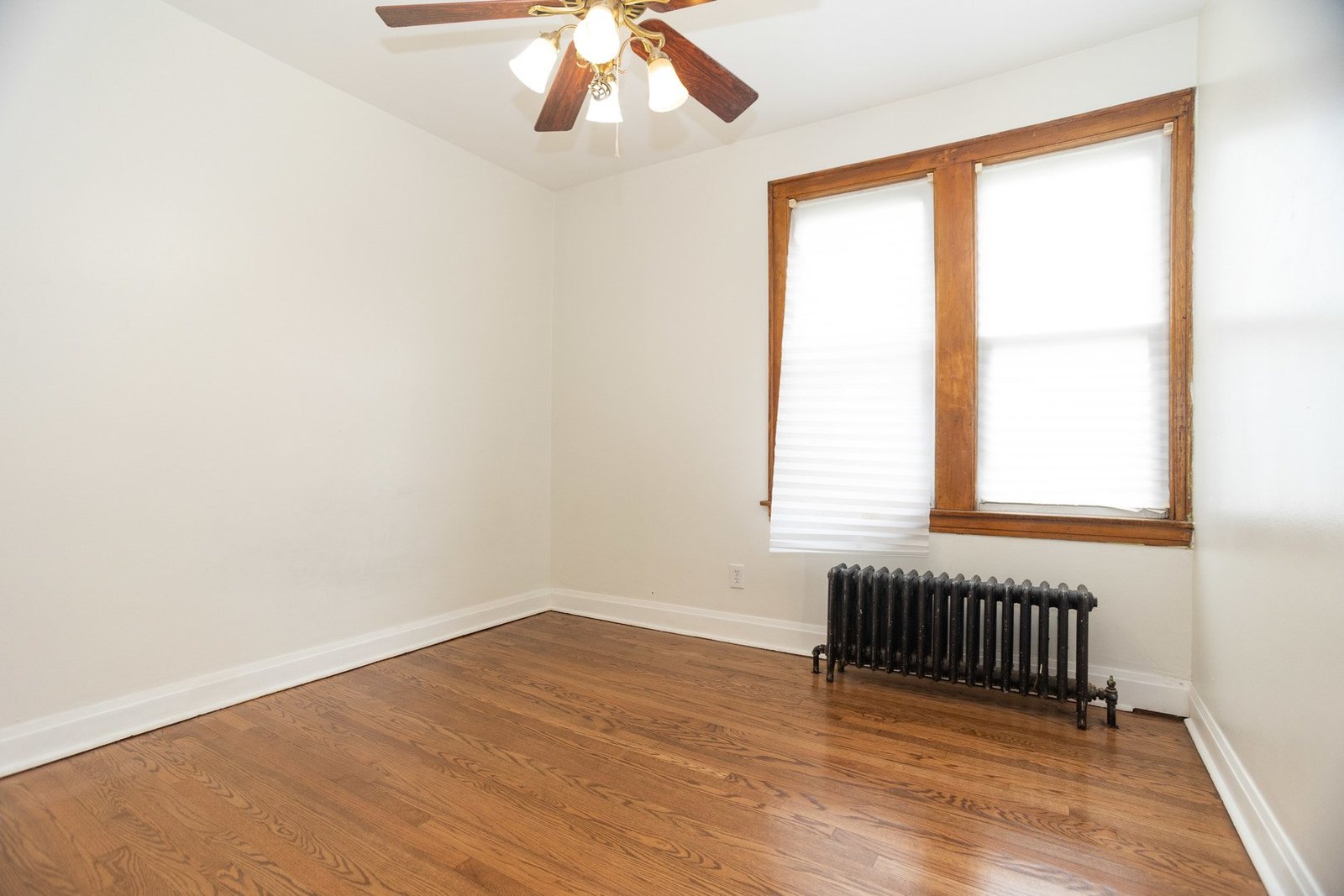 2 BEDROOM RENTAL IN CICERO, ILLINOIS