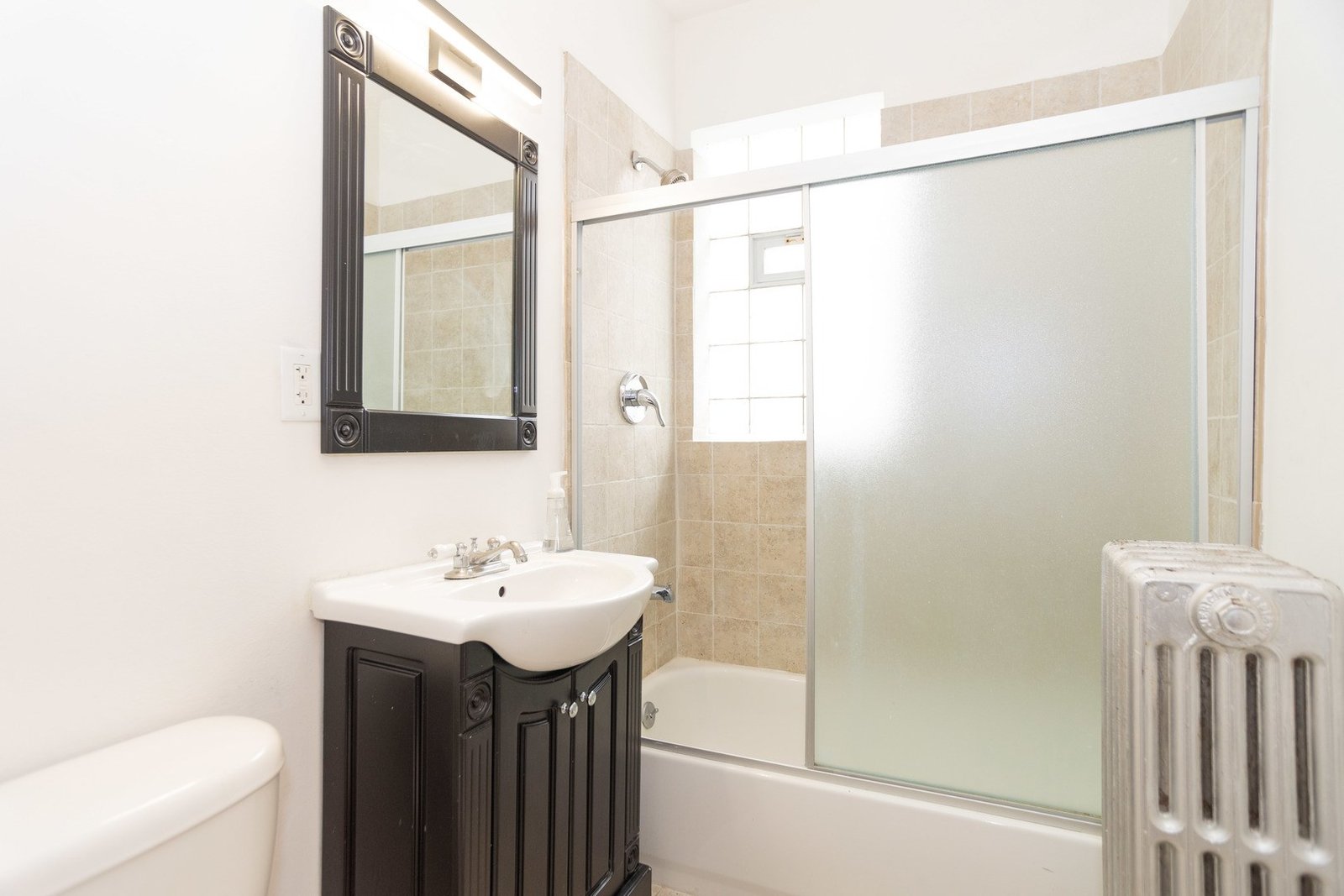 2 BEDROOM RENTAL IN CICERO, ILLINOIS