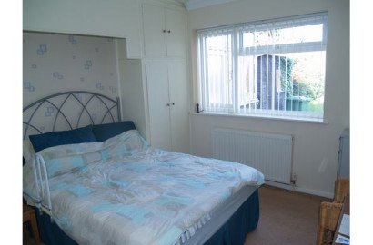 Rent 2 bedroom house in Solihull