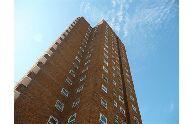 Rent 2 bedroom house in Brighton