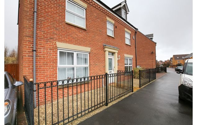 Rent 1 bedroom house in Newcastle upon Tyne