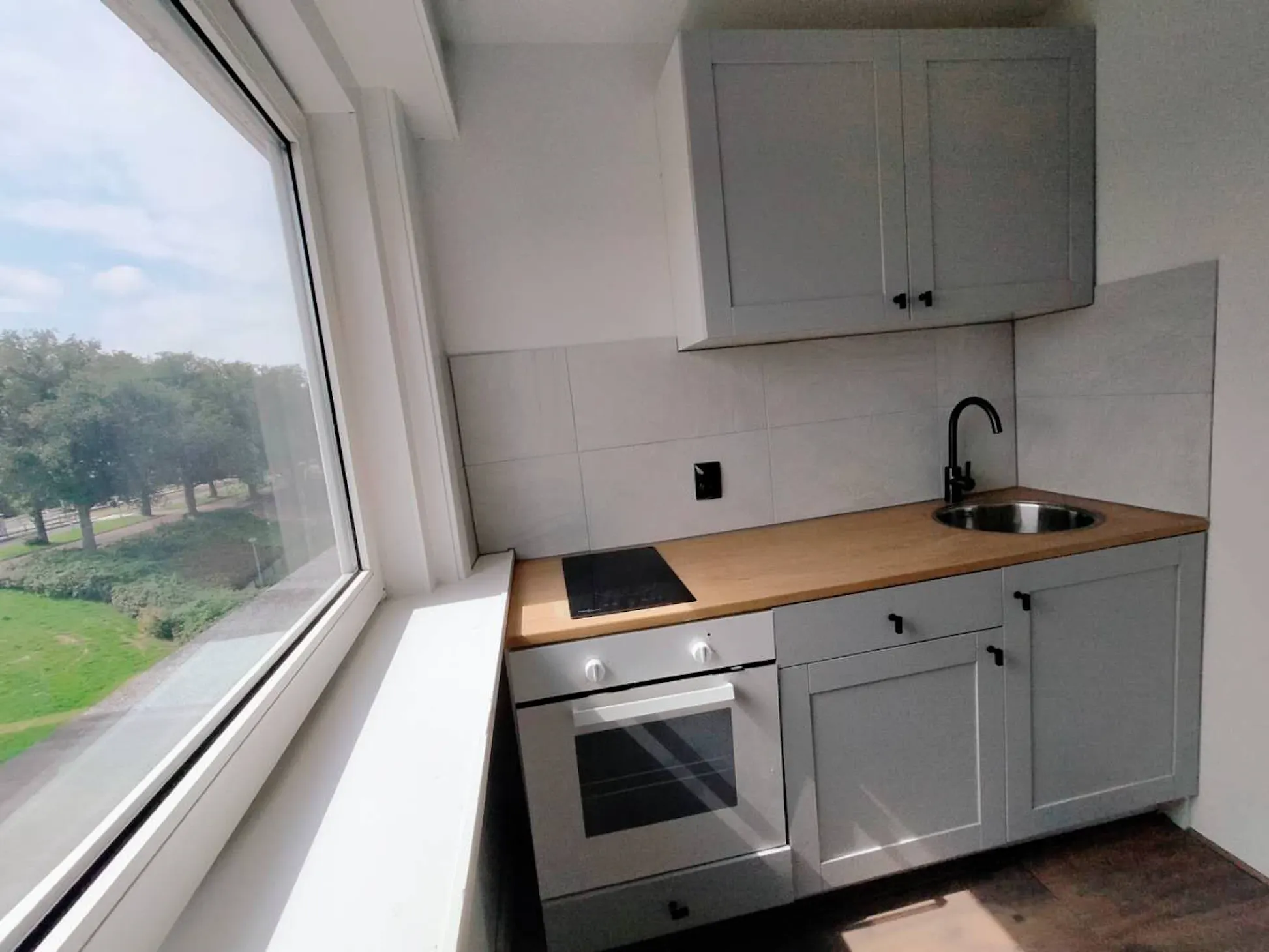 One bedroom condo in Hudsonstraat