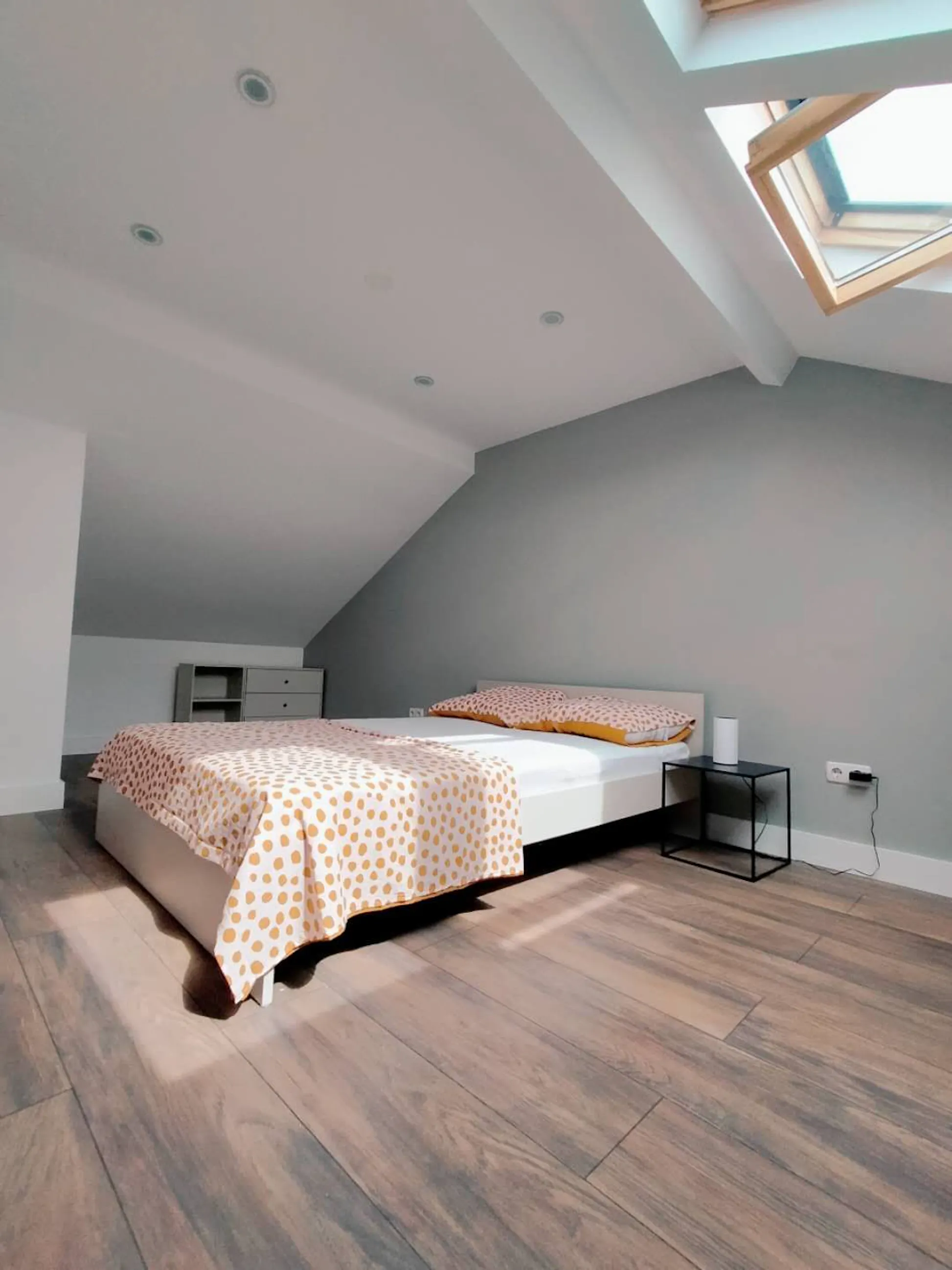 One bedroom condo in Hudsonstraat