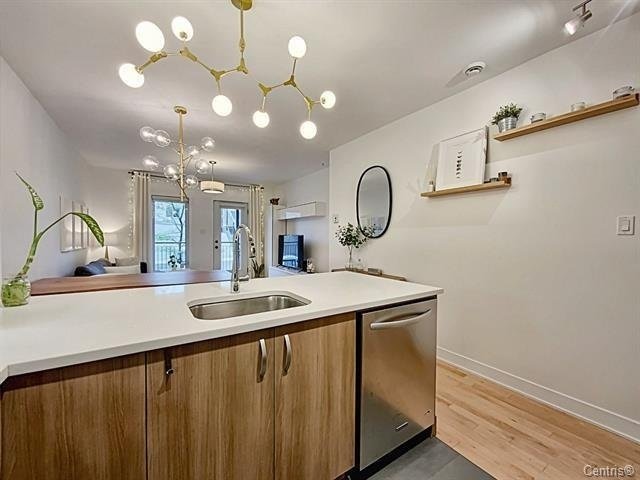 1 Bedroom Apartment - Condominium for rent - Montréal