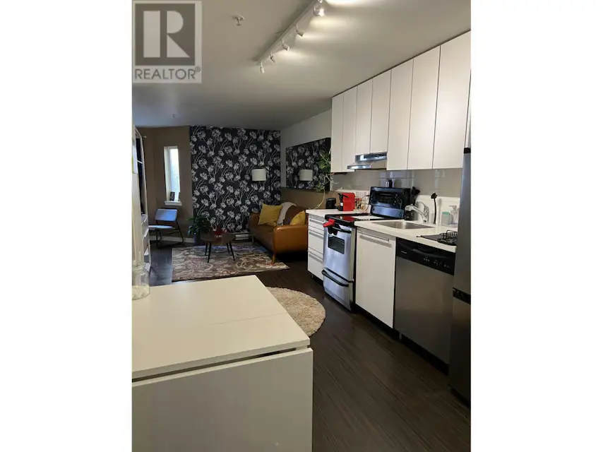 1 bed 1 bath 530 sqft home