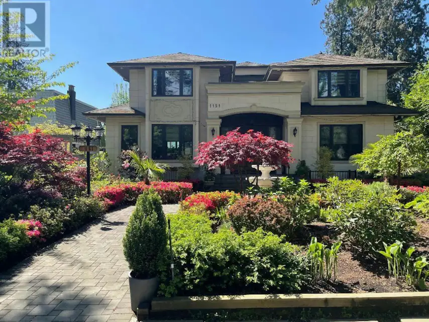 2 bed 1 bath 1 sqft home in Vancouver, British Colombia