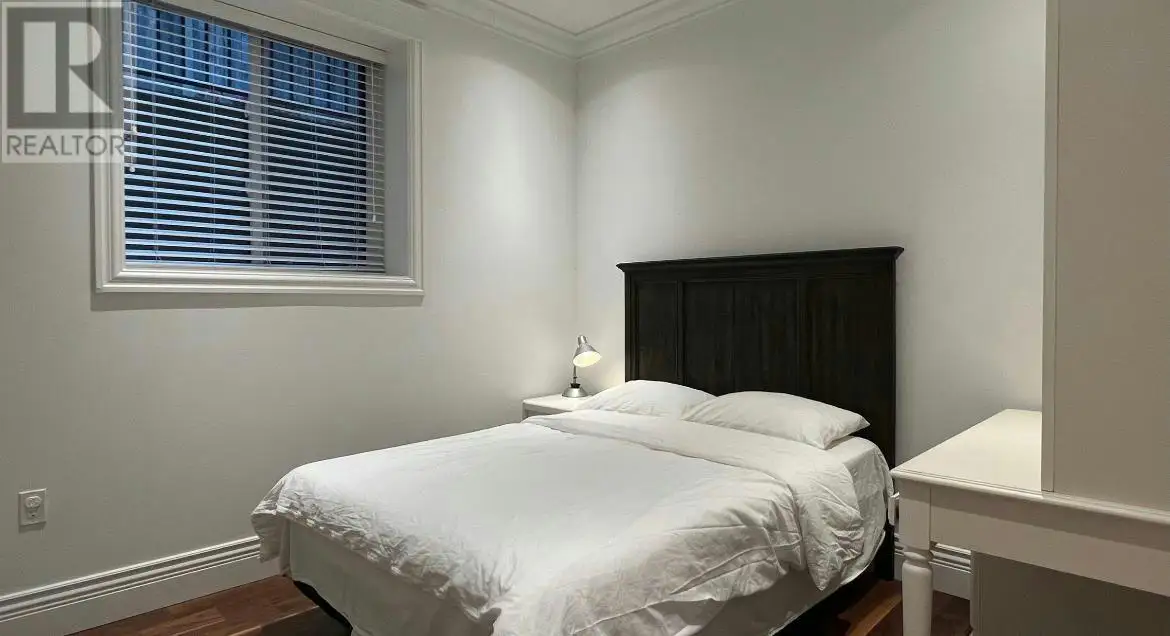 2 bed 1 bath 1 sqft home in Vancouver, British Colombia