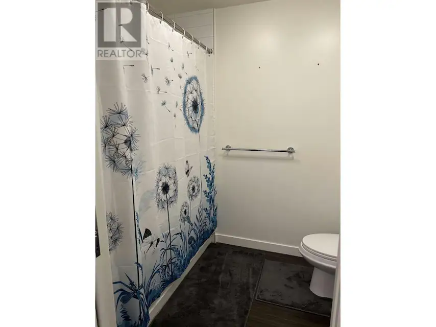 1 bed 1 bath 530 sqft home