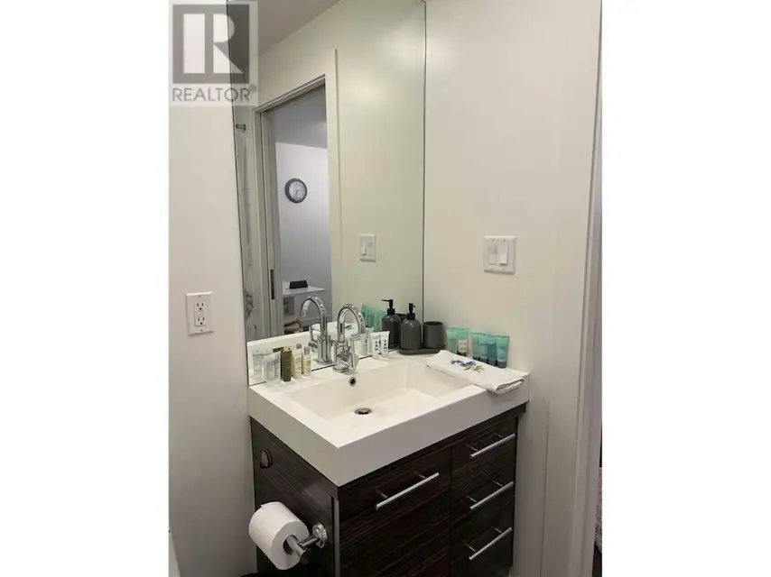 1 bed 1 bath 530 sqft home