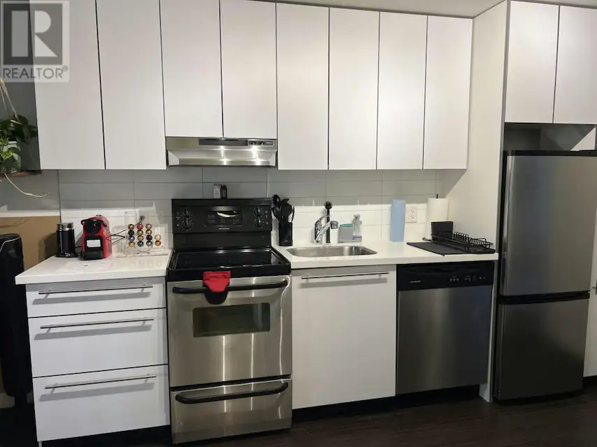 1 bed 1 bath 530 sqft home