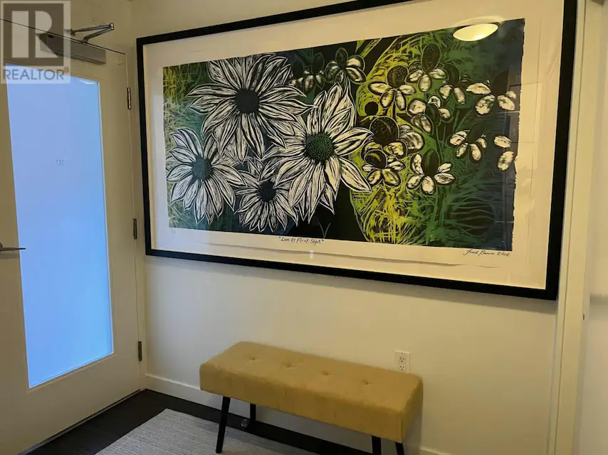 1 bed 1 bath 530 sqft home