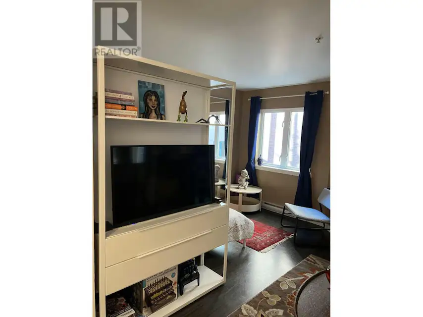 1 bed 1 bath 530 sqft home