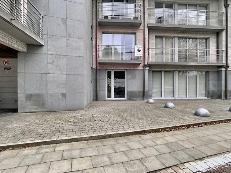 1 bedroom apartment. in Erembodegem