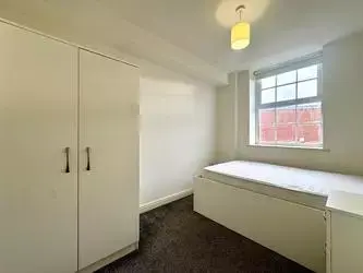 1 bedroom flat to rent in Staffordshire United Kingdom
