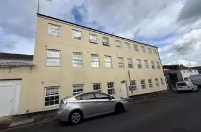 1 bedroom flat to rent in Staffordshire United Kingdom