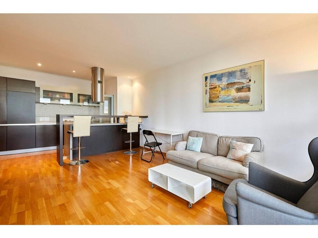 Shared room in a 2-room flat 25B,Boulevard Royal, Ville Haute, Luxembourg