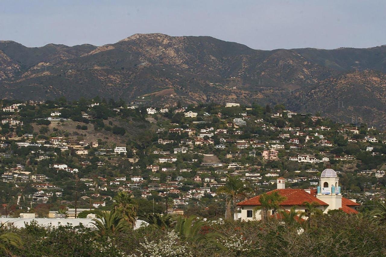 Luxurious 2-bedroom residence in Santa Barbara