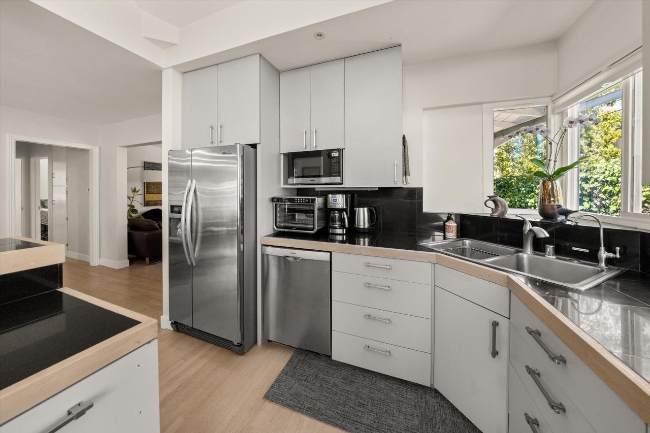 3 Bedroom Contemporary Design Home